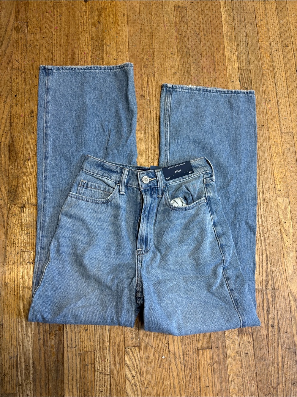 Hollister ultra high-rise baggy Women’s size 23S/000S NWT